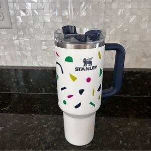 Stanley White Travel Mug with Navy Handle and Multi-Color Confetti NWOT